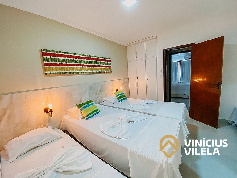 Casa toda reformada com 3 suítes (todas com ar condicionado)