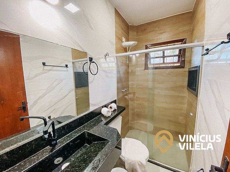 Casa toda reformada com 3 suítes (todas com ar condicionado)