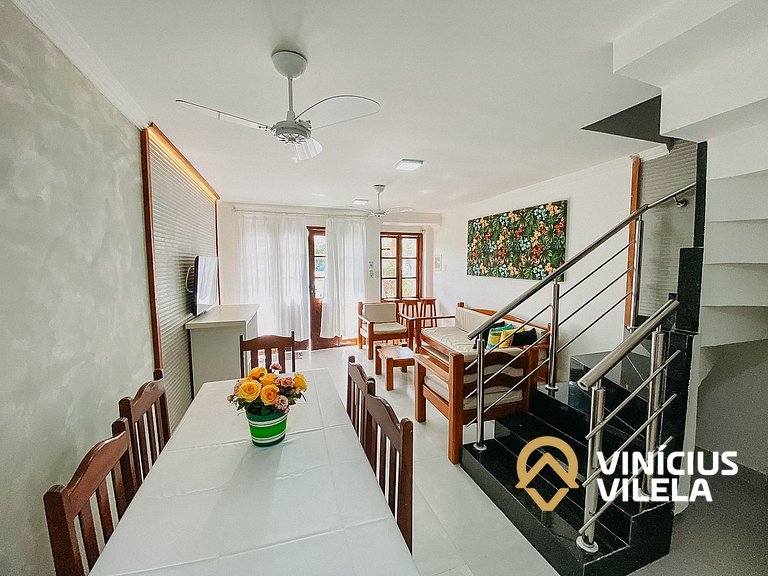 Casa toda reformada com 3 suítes (todas com ar condicionado)