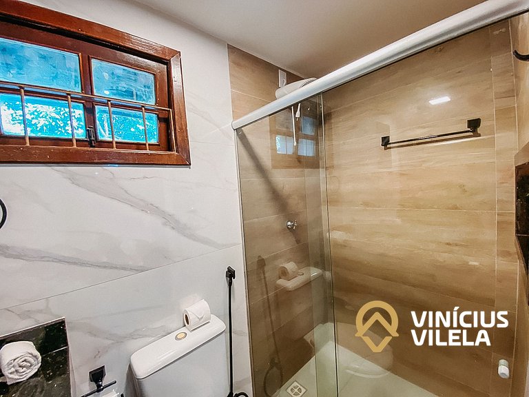Casa toda reformada com 3 suítes (todas com ar condicionado)