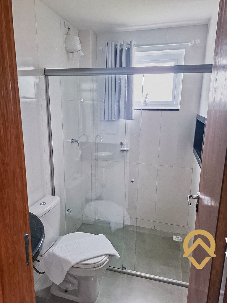 Casa com 3 suítes, sala climatizada, área gourmet privativa,