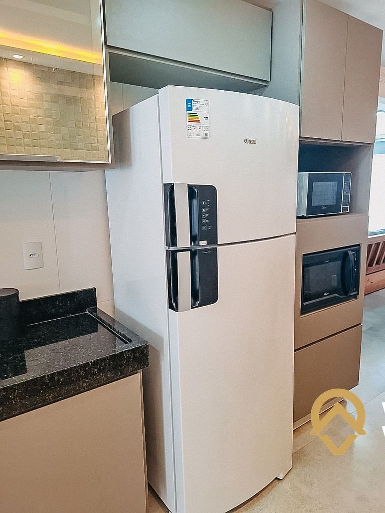 Casa com 3 suítes, sala climatizada, área gourmet privativa,