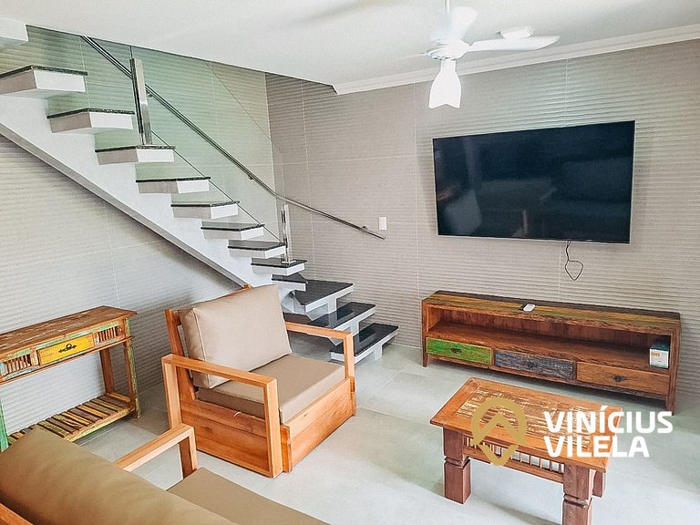 Casa com 3 suítes, sala climatizada, área gourmet privativa,