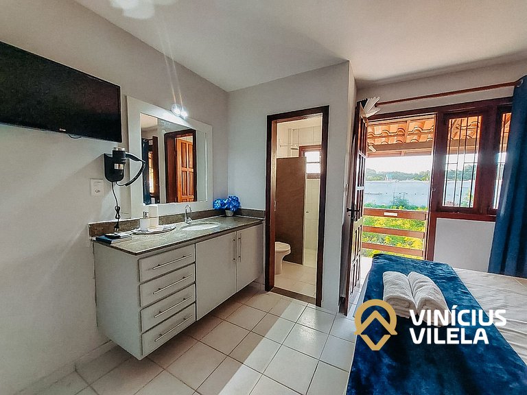 Casa com 2 suítes ambas com ar condicionado e TV, e internet
