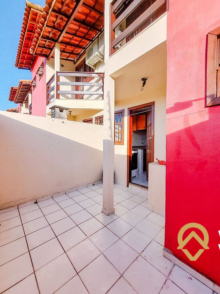 Casa com 2 suítes ambas com ar condicionado e TV, e internet