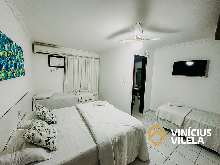 Casa com 3 suítes (todas com ar condicionado), internet 300M