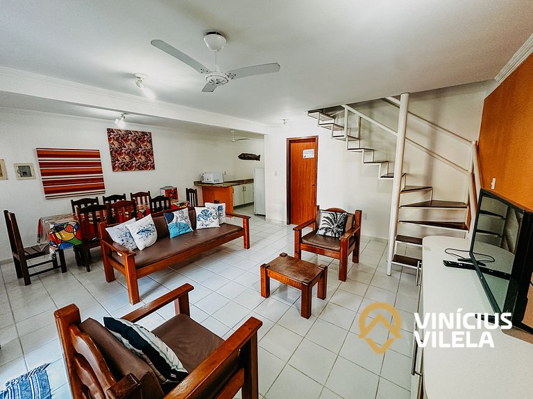 Casa com 3 suítes (todas com ar condicionado), internet 300M