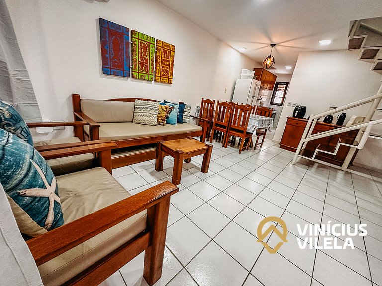 Casa com 3 suítes ambas com ar condicionado e TV, gourmet pr