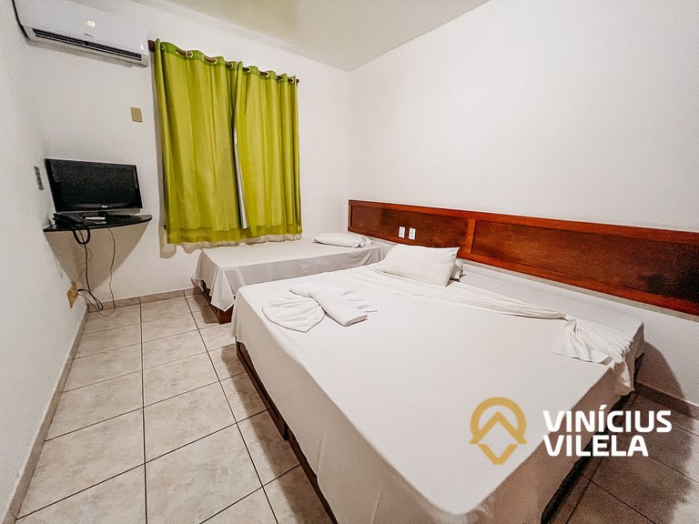 Flat 1 com quarto pavimento superior no condomínio Boulevard