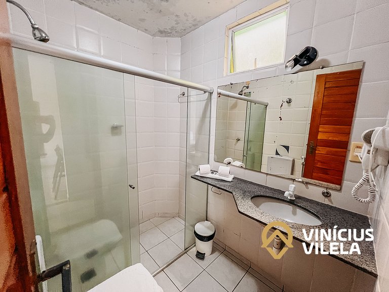 Flat 1 com quarto pavimento superior no condomínio Boulevard