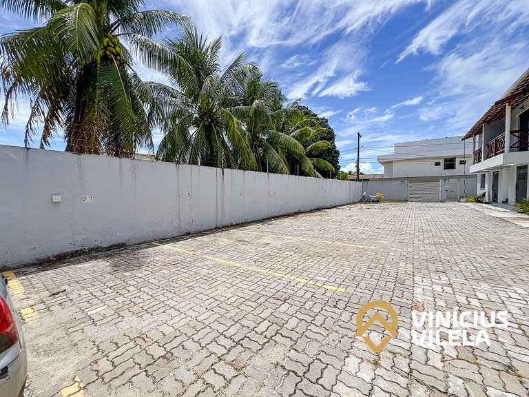 Apê pavimento superior com 2 quartos (ambos com ar), interne