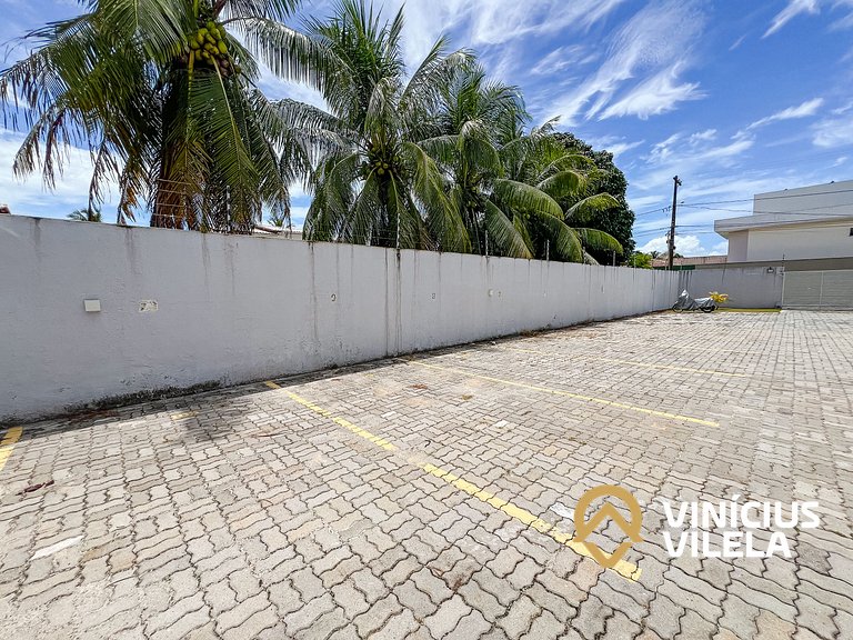 Apê pavimento superior com 2 quartos (ambos com ar), interne