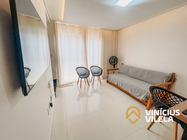 Com 3 suítes e sala climatizada, acomoda até 10 pessoas, chu