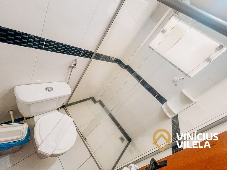 Casa com 3 suítes todas com ar condicionado, churrasqueira p