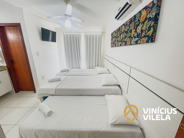 Casa com 3 suítes todas com ar condicionado, churrasqueira p