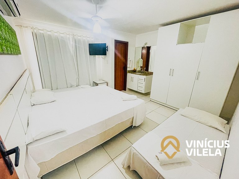 Casa com 3 suítes todas com ar condicionado, churrasqueira p