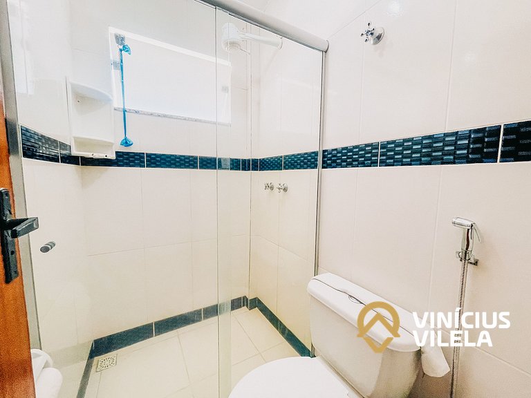 Casa com 3 suítes todas com ar condicionado, churrasqueira p