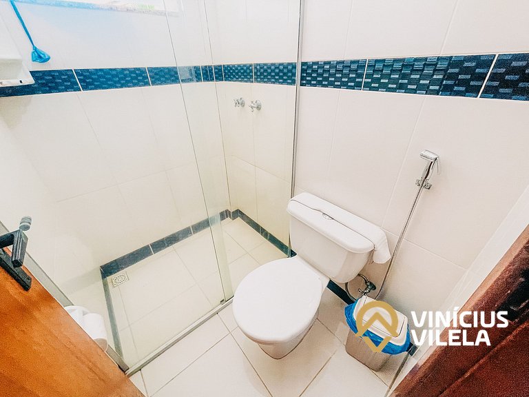 Casa com 3 suítes todas com ar condicionado, churrasqueira p