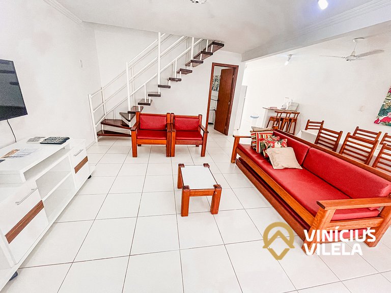 Casa com 3 suítes todas com ar condicionado, churrasqueira p