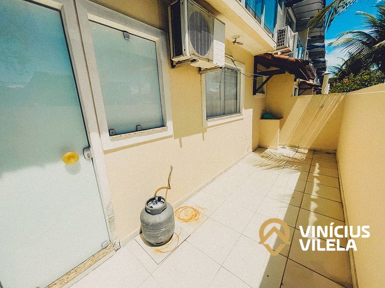 Casa com 3 suítes todas com ar condicionado, churrasqueira p
