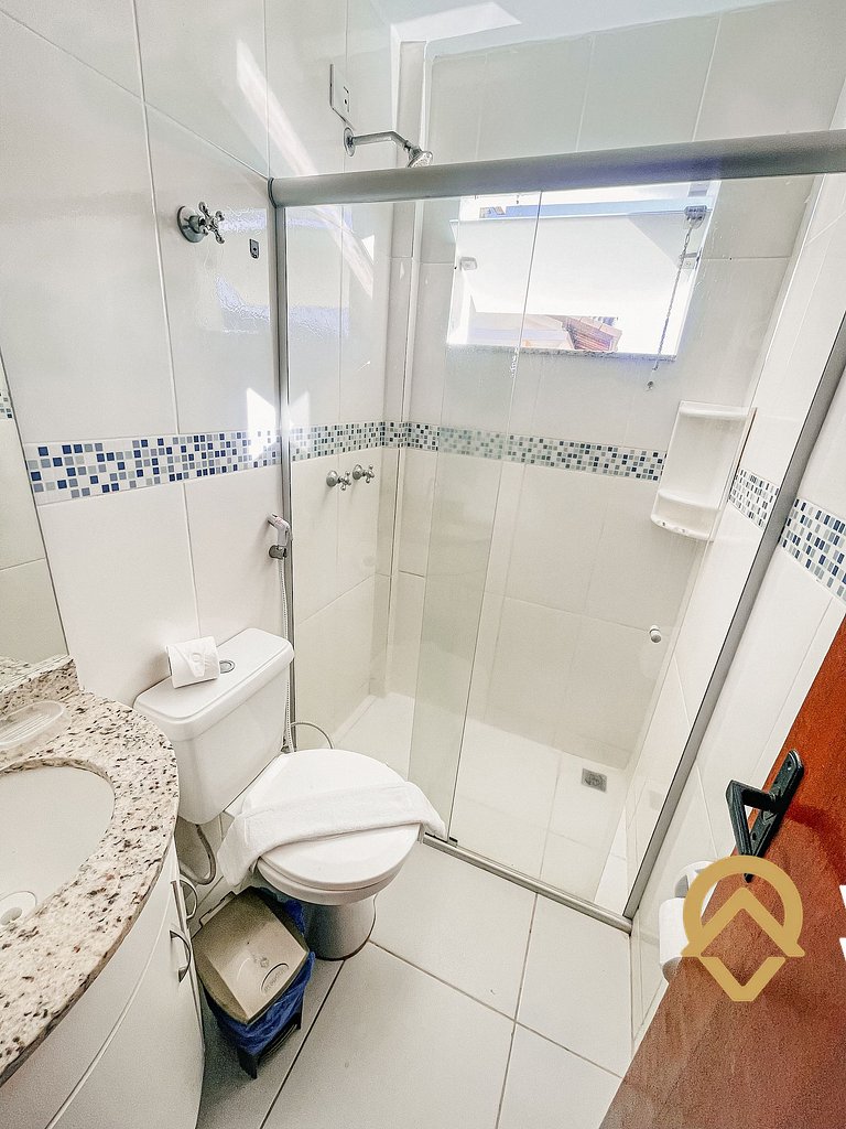 Flat com 1 suíte e sala climatizada, no pavimento superior c