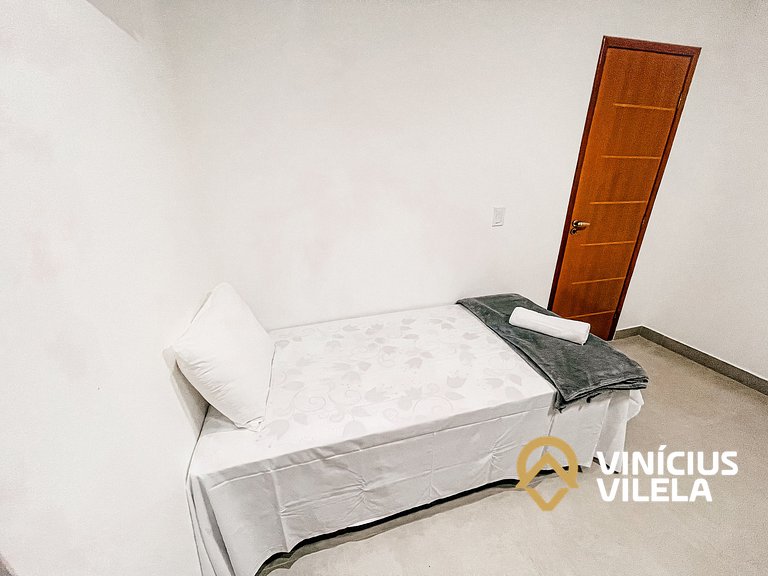 Casa Individual com 2 suítes, cozinha completa, Internet pri