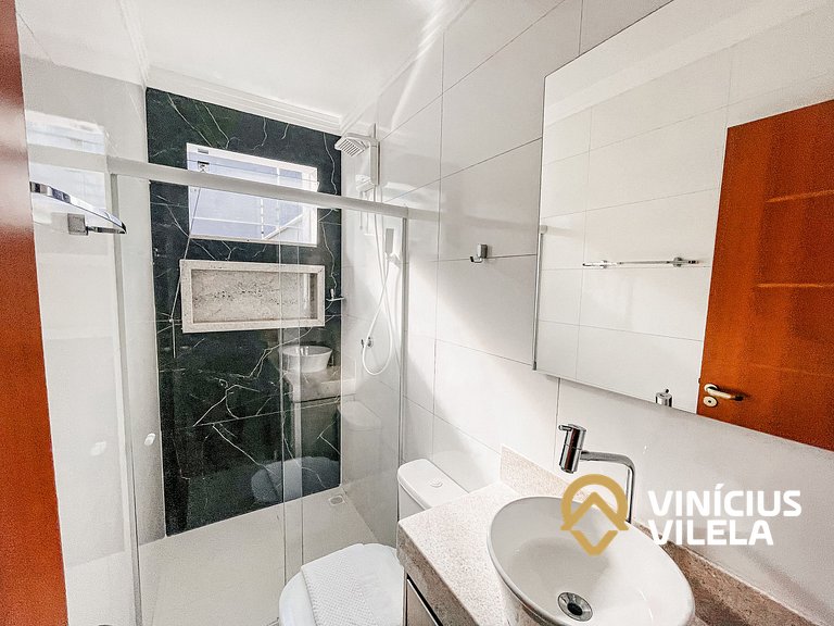 Casa Individual com 2 suítes, cozinha completa, Internet pri