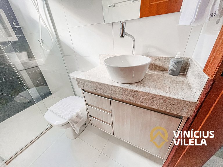 Casa Individual com 2 suítes, cozinha completa, Internet pri