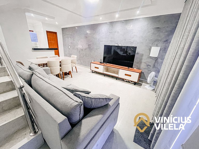 Casa Individual com 2 suítes, cozinha completa, Internet pri