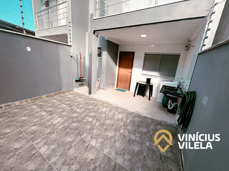 Casa Individual com 2 suítes, cozinha completa, Internet pri