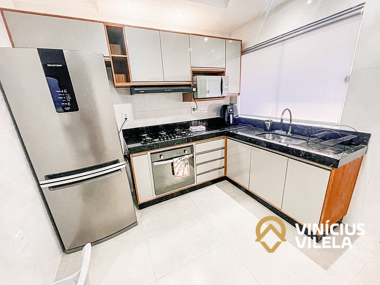 Casa Individual com 2 suítes, cozinha completa, Internet pri