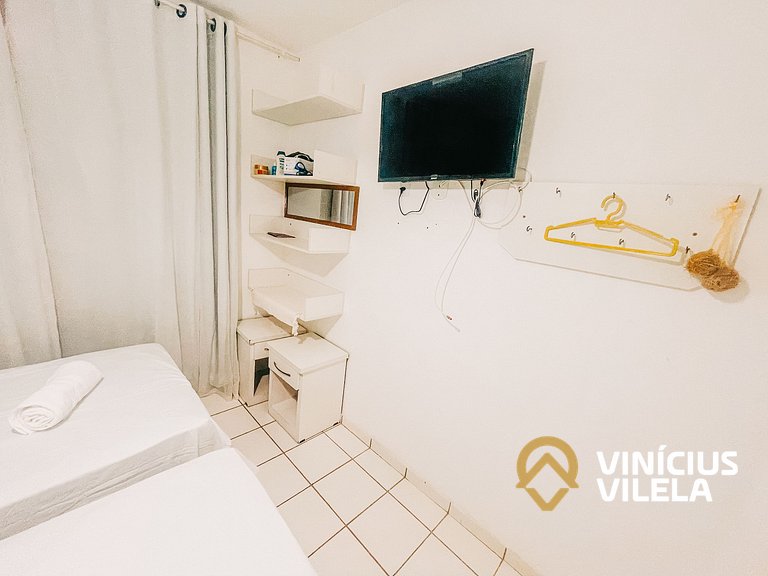 Apê 2Q cond. com piscina prox ao Axé Moi