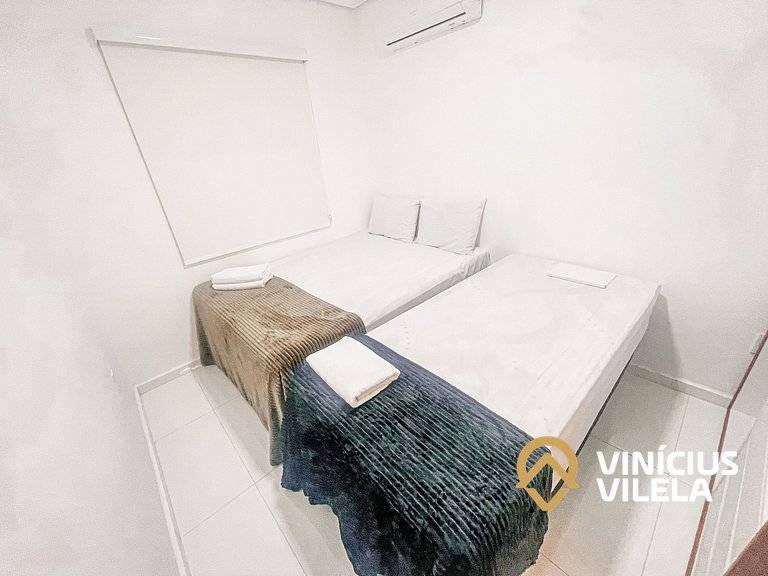 Com 3 suítes, sala climatizada e com cervejeira, acomoda até