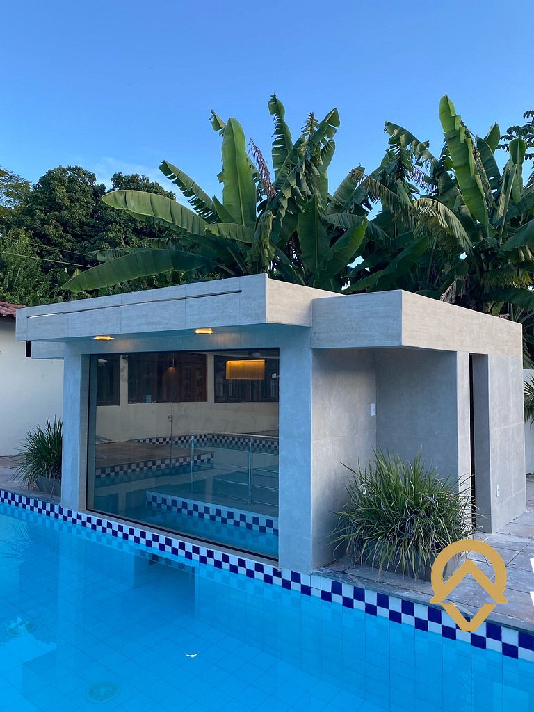 Casa toda reformada com 3 suítes (todas com ar), internet pr