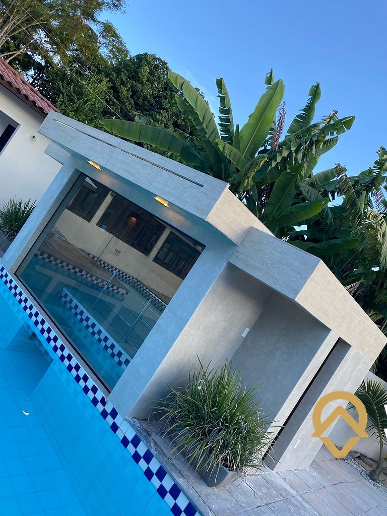 Casa com 3 suítes (todas com ar), internet privativa 300MBPS