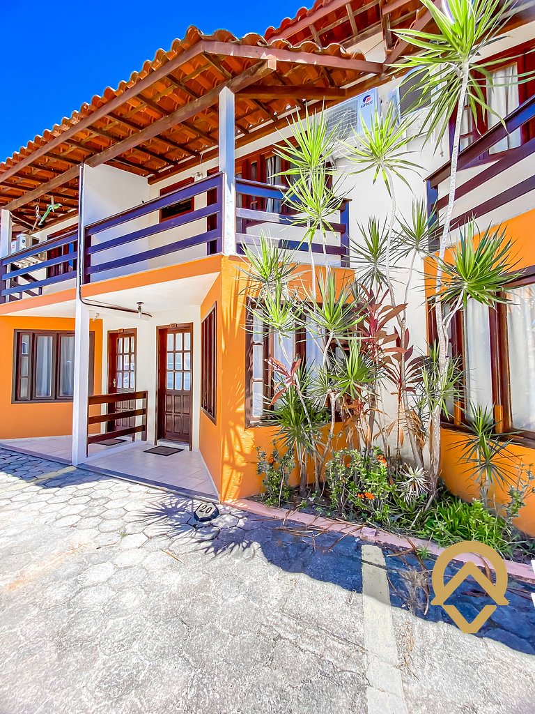Casa com 2 suítes (ambas com ar split) e internet privativa