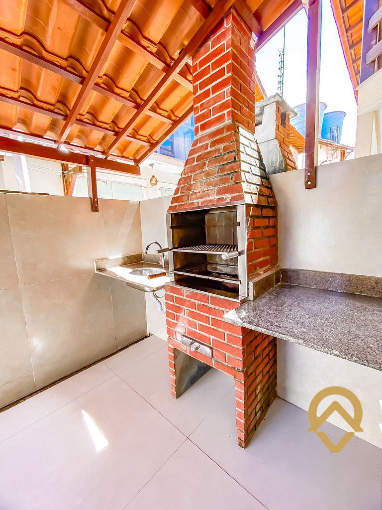 Casa toda reformada com 2 suítes (ambas com ar split) área g
