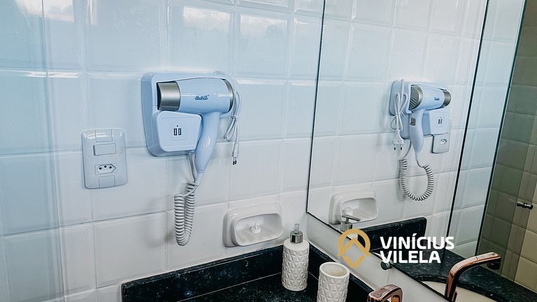 Apê pavimento superior com 3 quartos (2 com ar condicionado