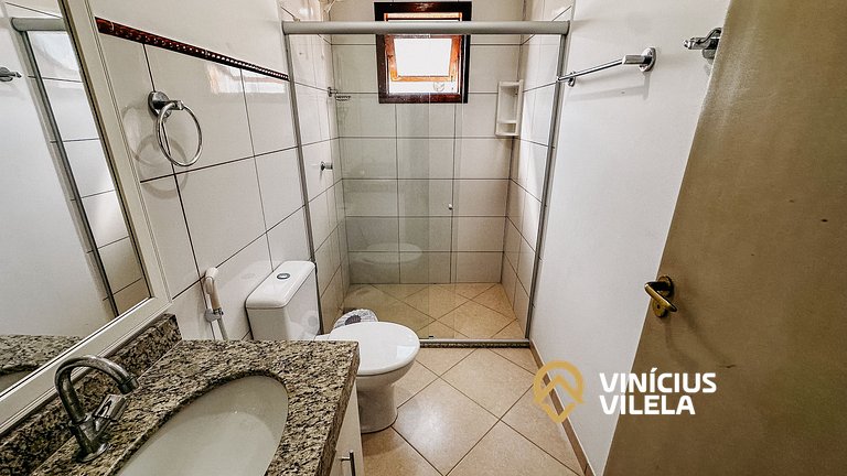 Apto Térreo 2 quartos sendo 1 suite (ambos com ar)