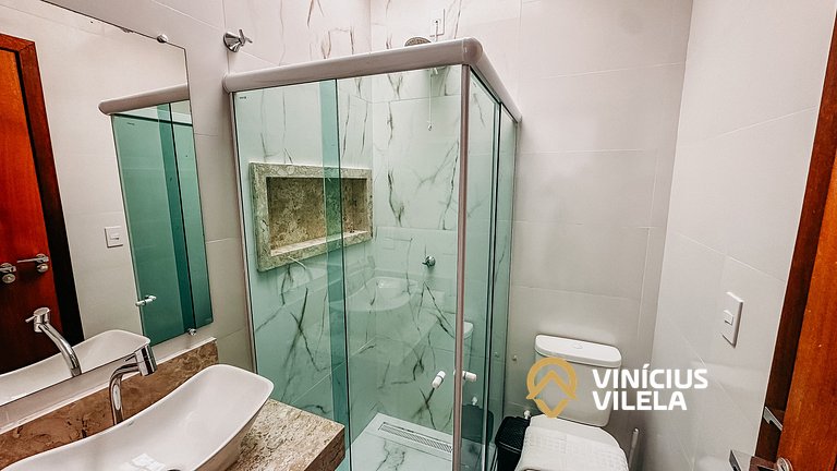 Casa com 4 quartos, piscina e área gourmet