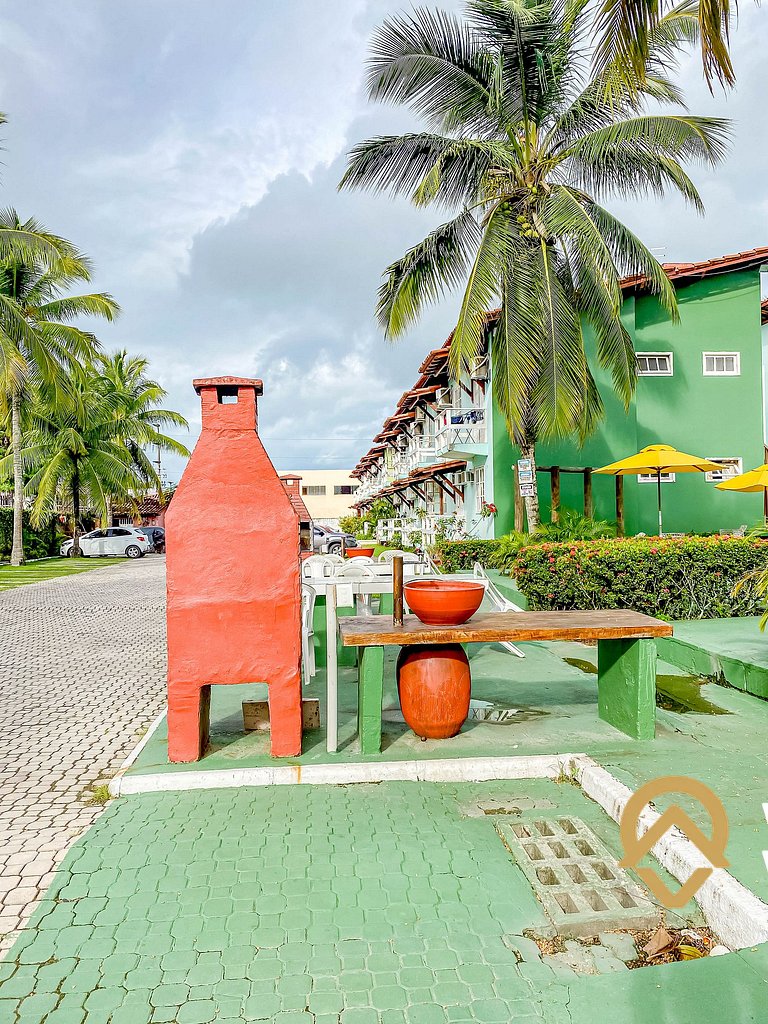 Apê Térreo 2/4 (ambos com ar condicionado), acomodam até 6 h