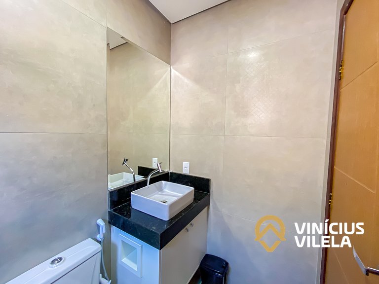 Casa 3 suítes, proximo a praia de Taperapuã.