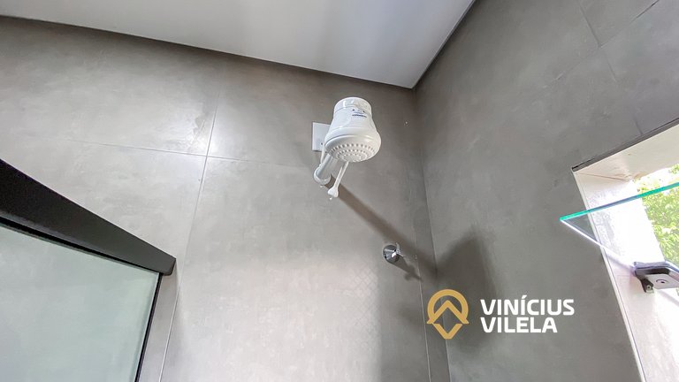 Com 3 suítes, churrasqueira privativa.