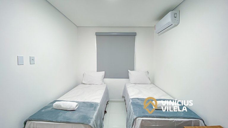 Com 3 suítes, churrasqueira privativa.