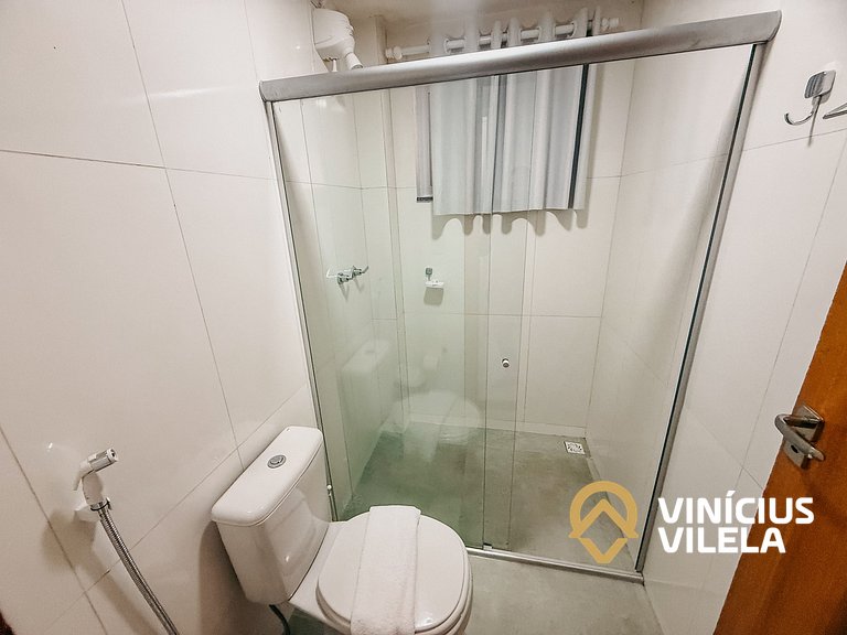 Casa com 3 suítes, sala climatizada, área gourmet privativa,