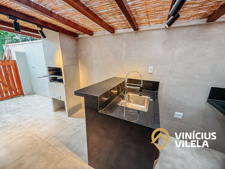 Casa com 3 suítes, sala climatizada, área gourmet privativa,