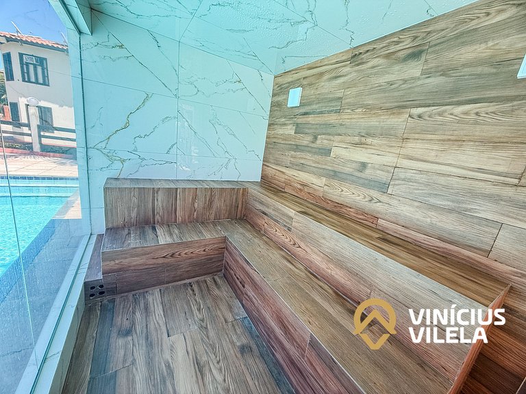 Casa com 3 suítes ambas com ar condicionado e TV, sala clima