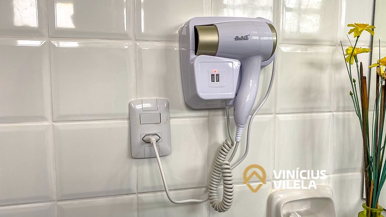 Apê Térreo com 3 quartos (ambos com ar condicionado), intern