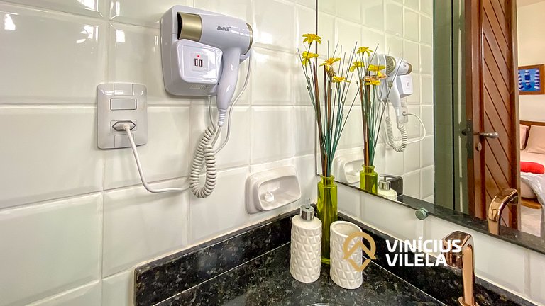 Apê Térreo com 3 quartos (ambos com ar condicionado), intern