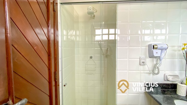 Apê Pavimento superior com 3 quartos (ambos com ar condicion